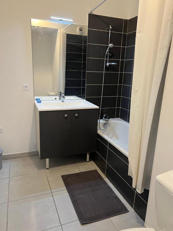 Residence Neuve Le K 10 Mn Gare, Parking , Tram Montpellier Buitenkant foto